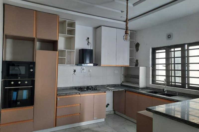 Q1 Residence